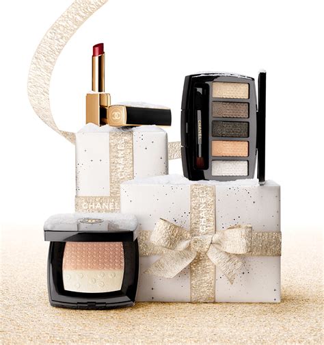 chanel holiday 2022 gift sets